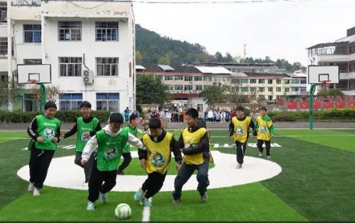 触梦计划赴四川南充开展运动场捐赠回访工作