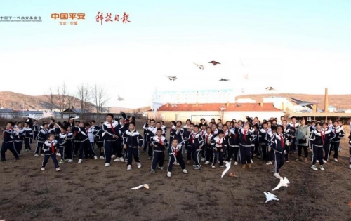 走进内蒙古根河市温暖“中国冷极”的课堂