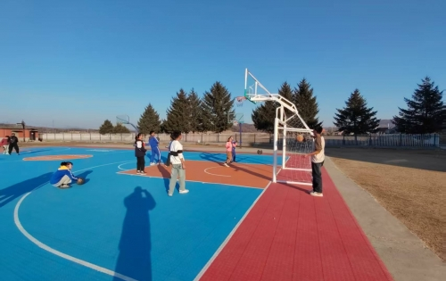 公益助力乡村体育教育 爱心球场绽放吉林学子梦想